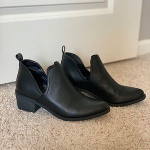 AE Black Ankle Booties
